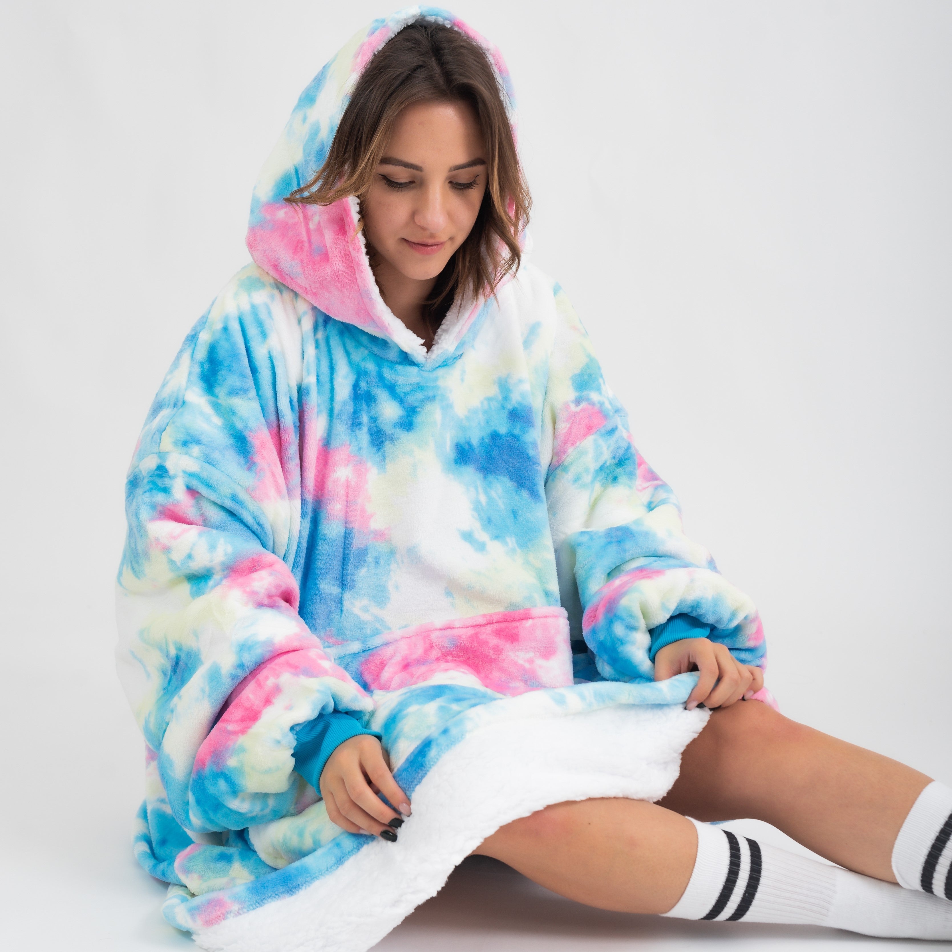 Snivo Turquoise Tie-Dye