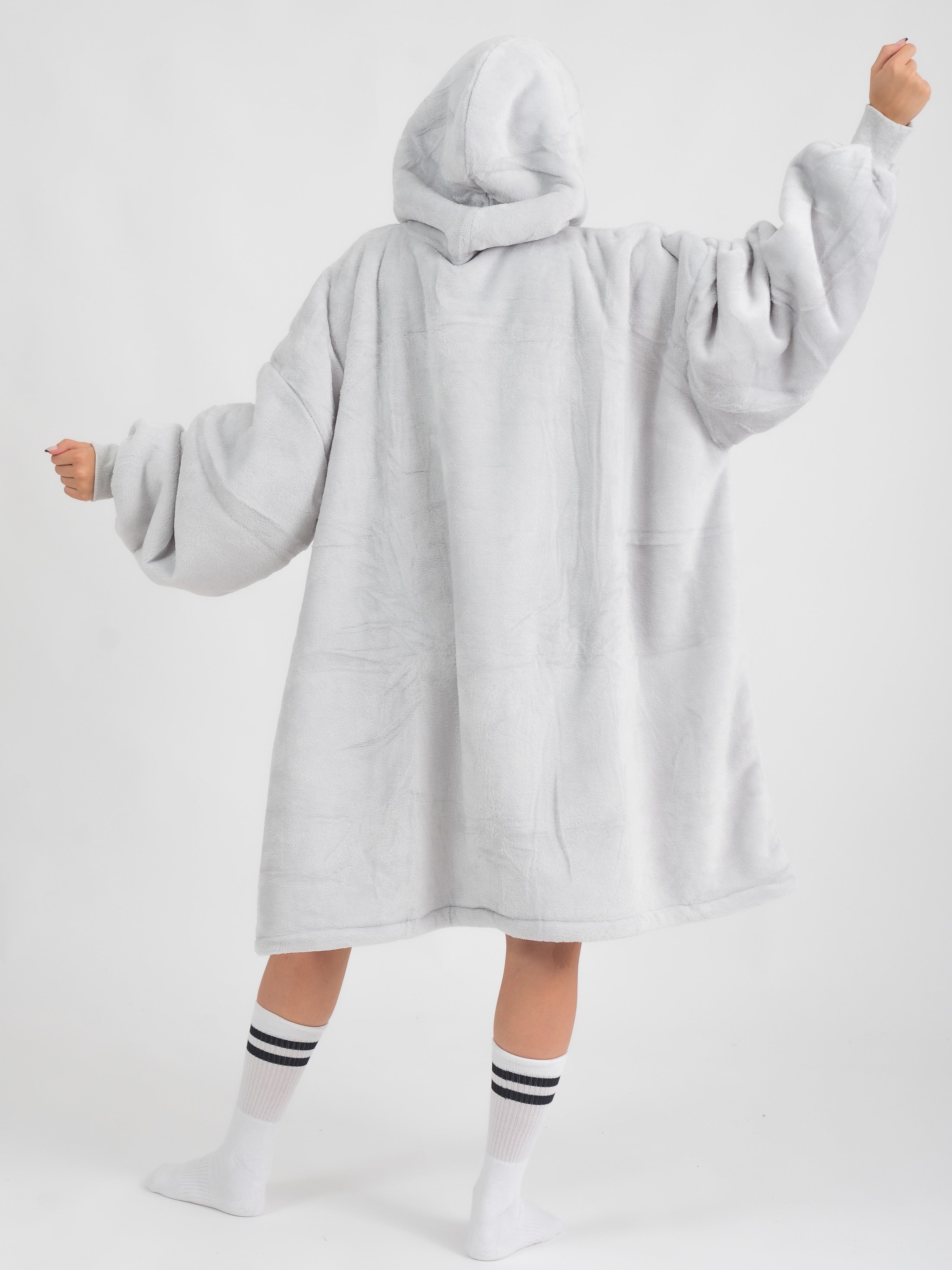 Snivo Silver Grey