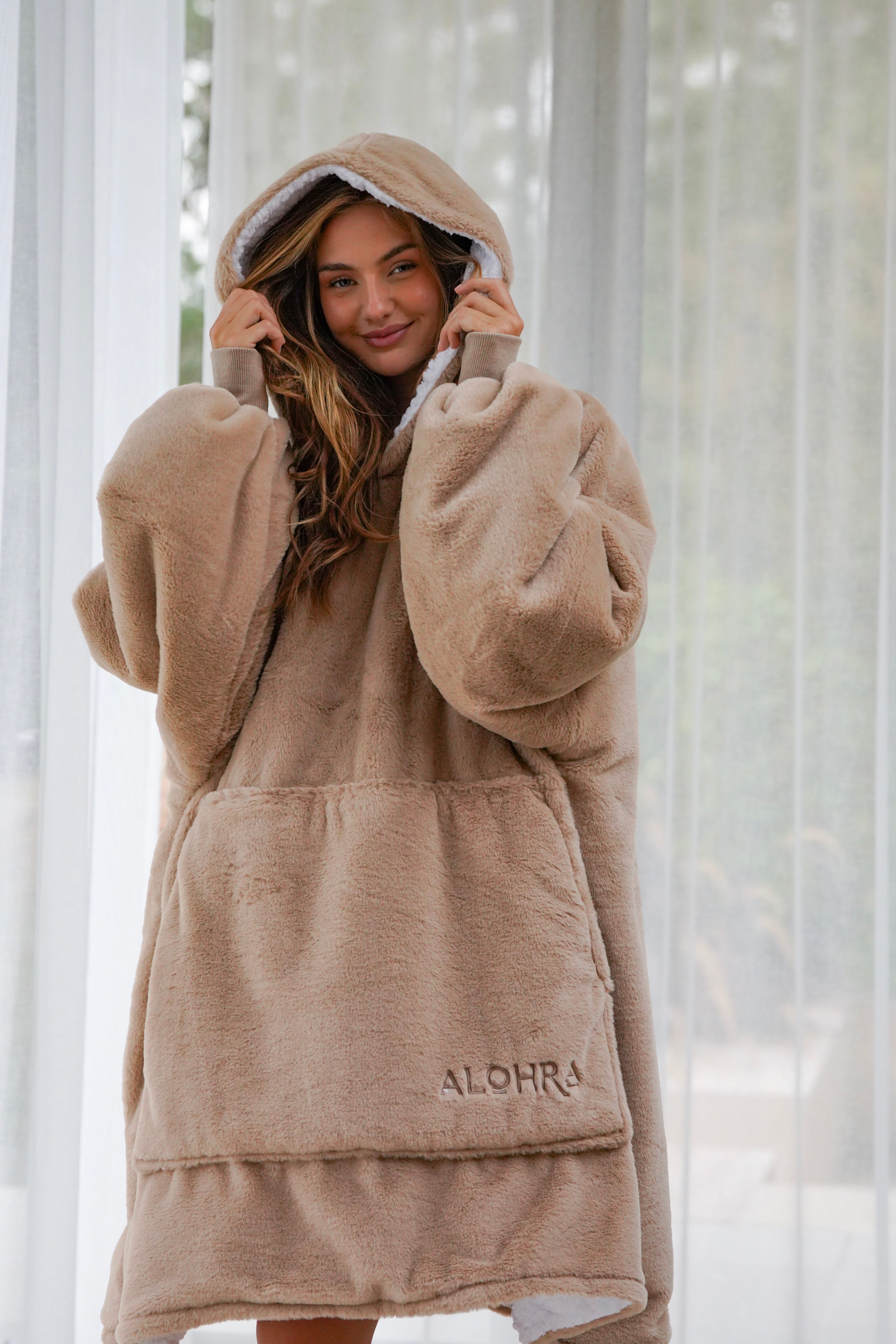 Snivo Almond