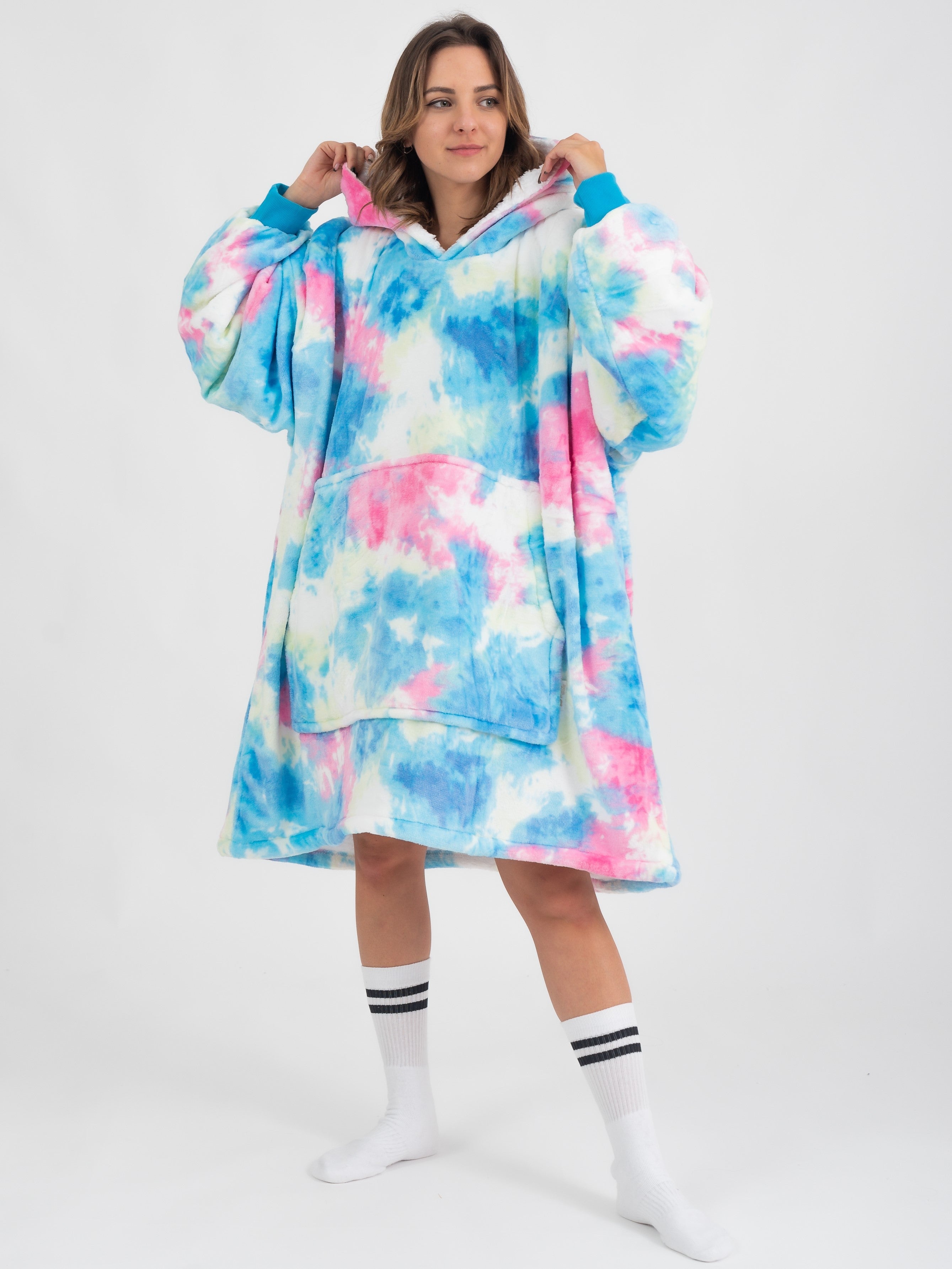 Snivo Turquoise Tie-Dye