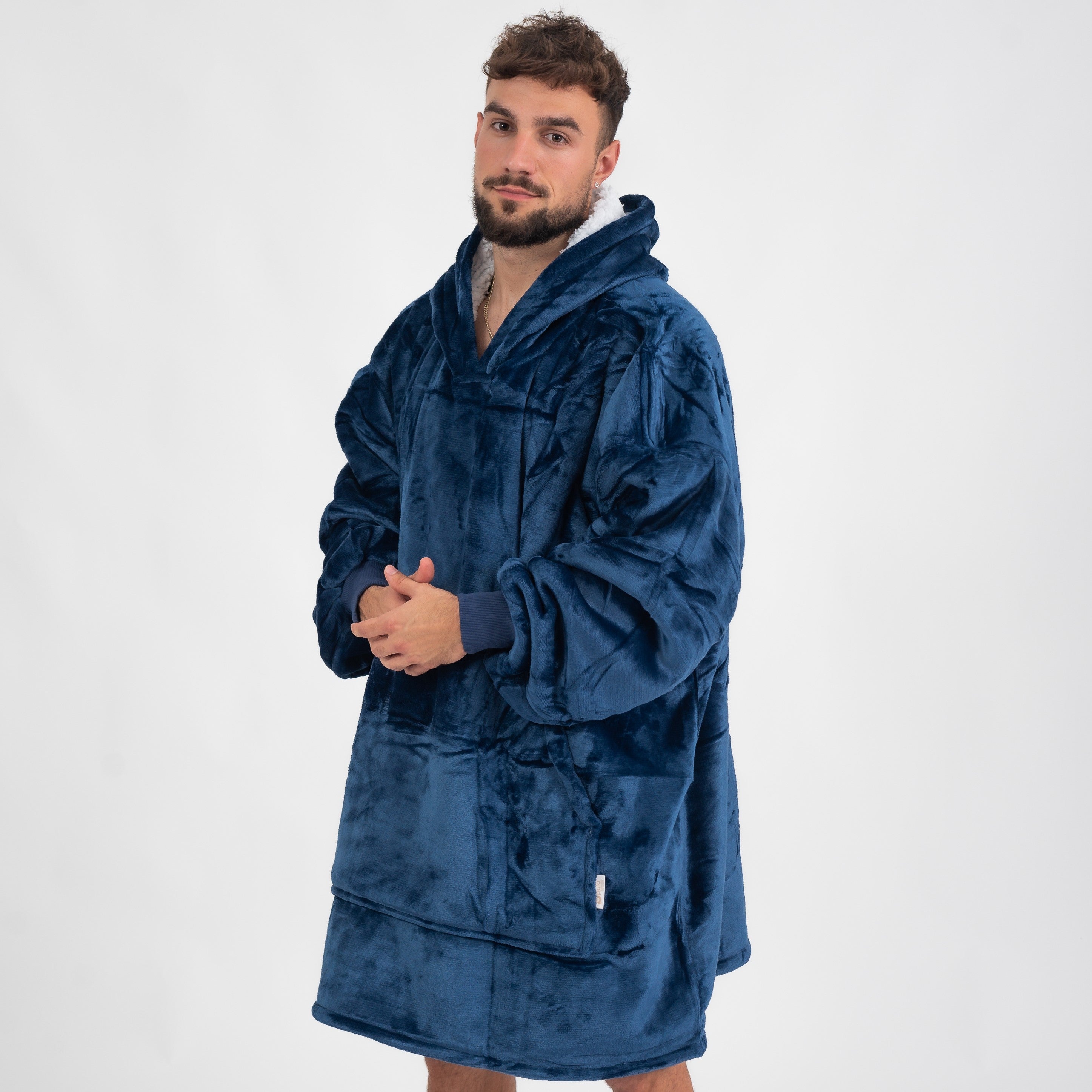 Snivo Navy Blue
